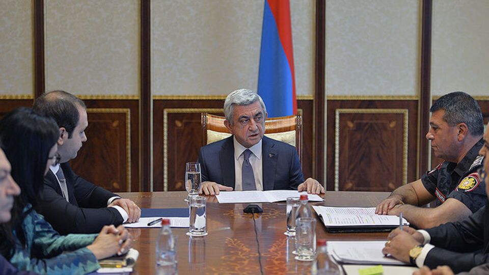 Саргсян: Заложники должны быть освобождены