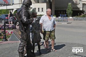 В аннексированном Крыму пенсионерам выдали часть пенсий туалетной бумагой