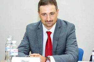 Смелянский: Мы все знаем, почтальоны колбасу разносят, гречку. А ведь можно сделать нормальный каталог