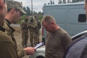 Офицера задержали "на горячем"