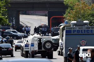 В Ереване из захваченного здания полиции были отпущены все заложники