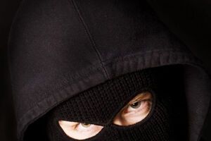 Во время похорон бойца АТО неизвестные грабили дом его семьи