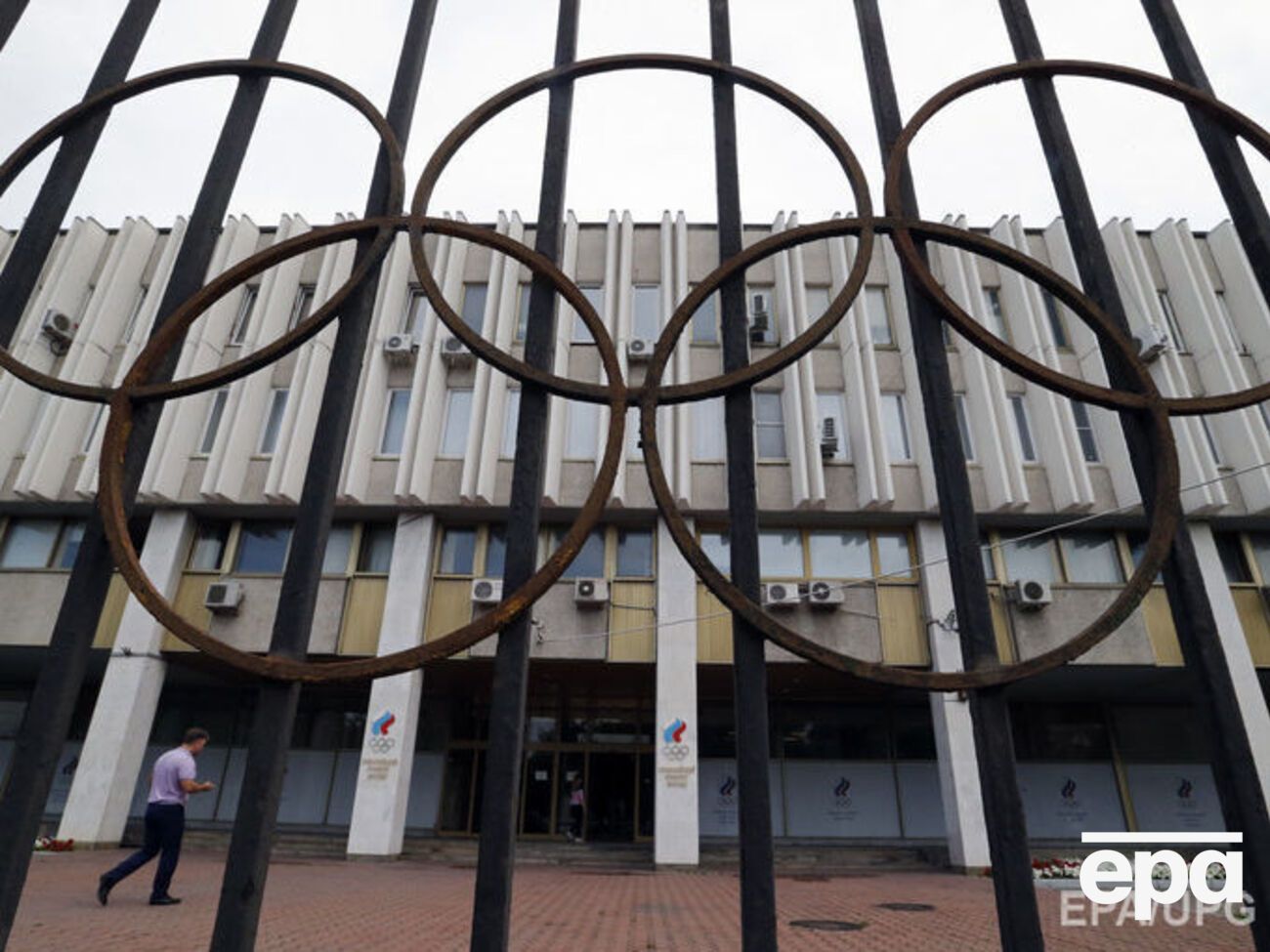 МОК не будет полностью снимать Россию с Олимпиады