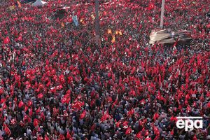 Масштабный митинг на площади Таксим в Турции