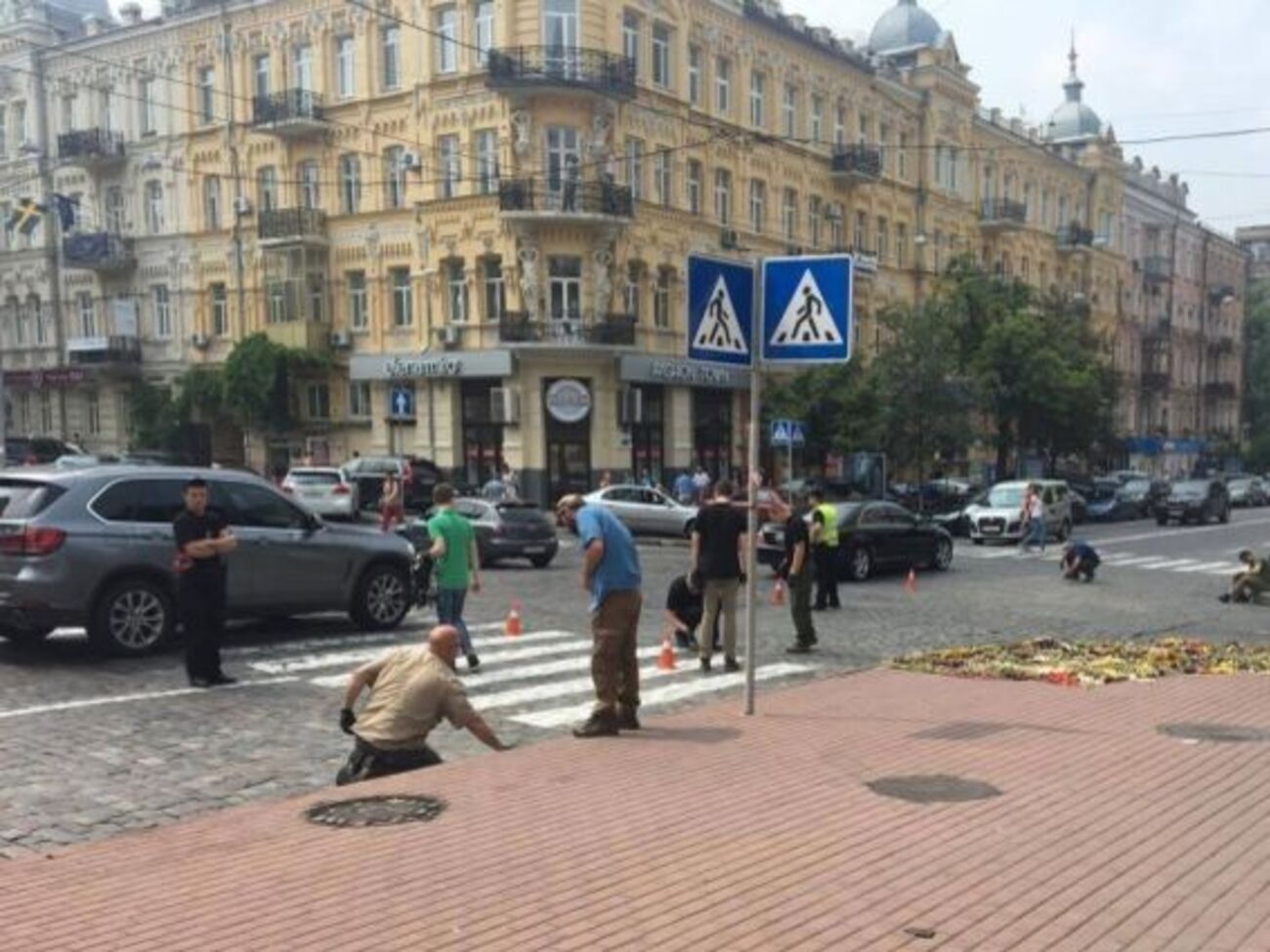 20 июля стало известно, что Федеральное бюро расследований США&nbsp;присоединилось к расследованию убийства