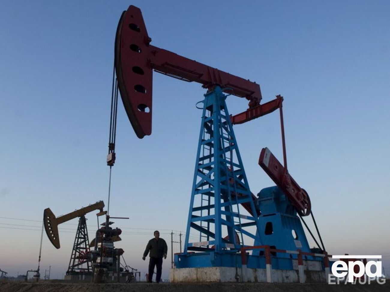 Стоимость нефти опустилась до двухмесячного минимума