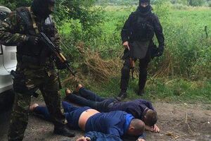 СБУ арестовала членов группировки, грабившей нелегальных копателей янтаря