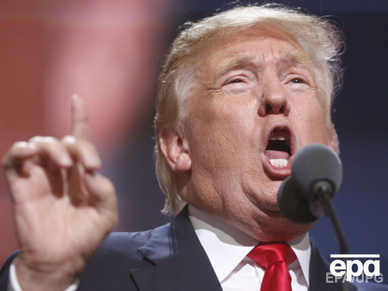 Малик Обама собирается голосовать за Трампа