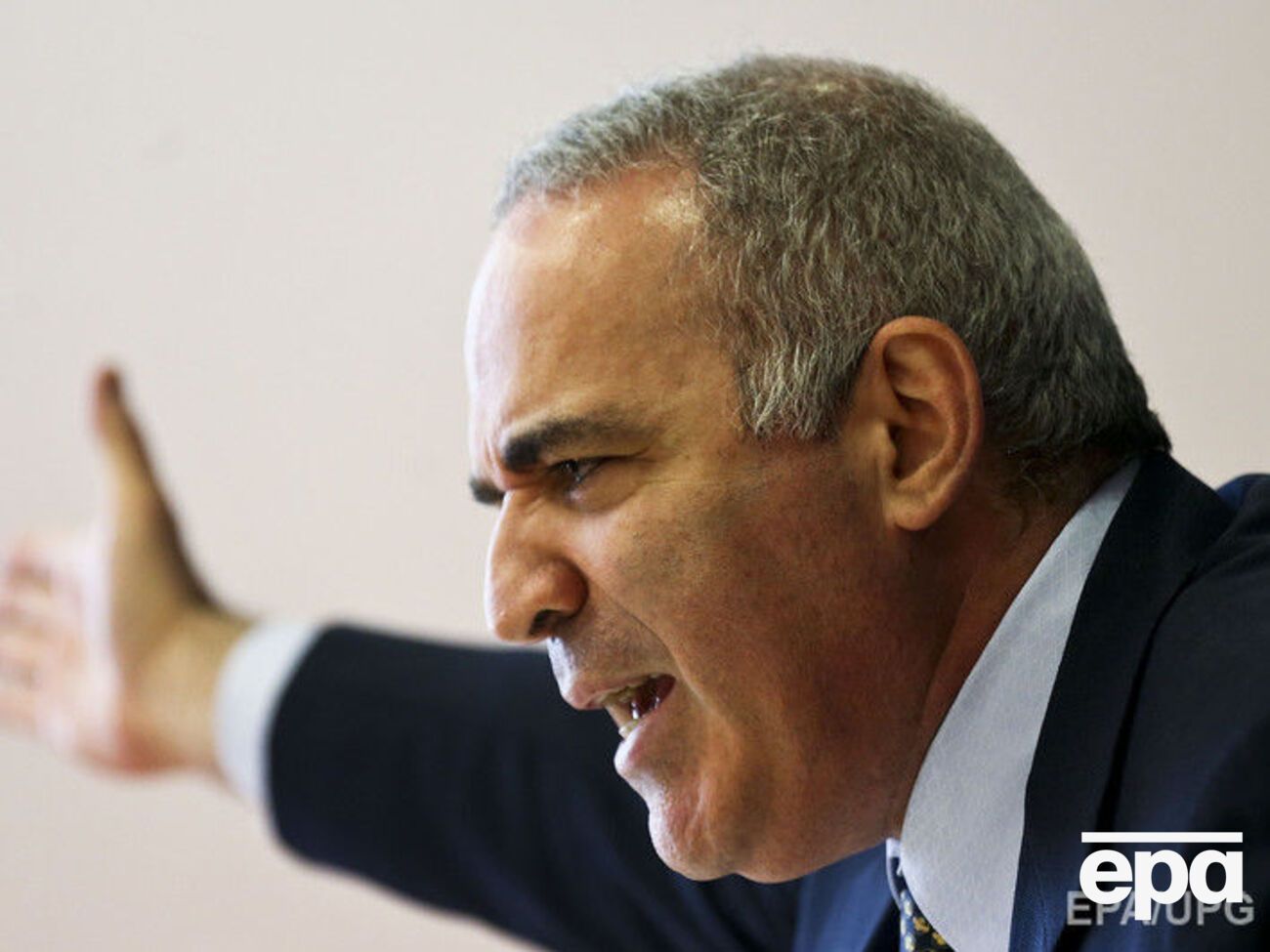 Каспаров назвал главу МОК Томаса Баха "путинским лоббистом"