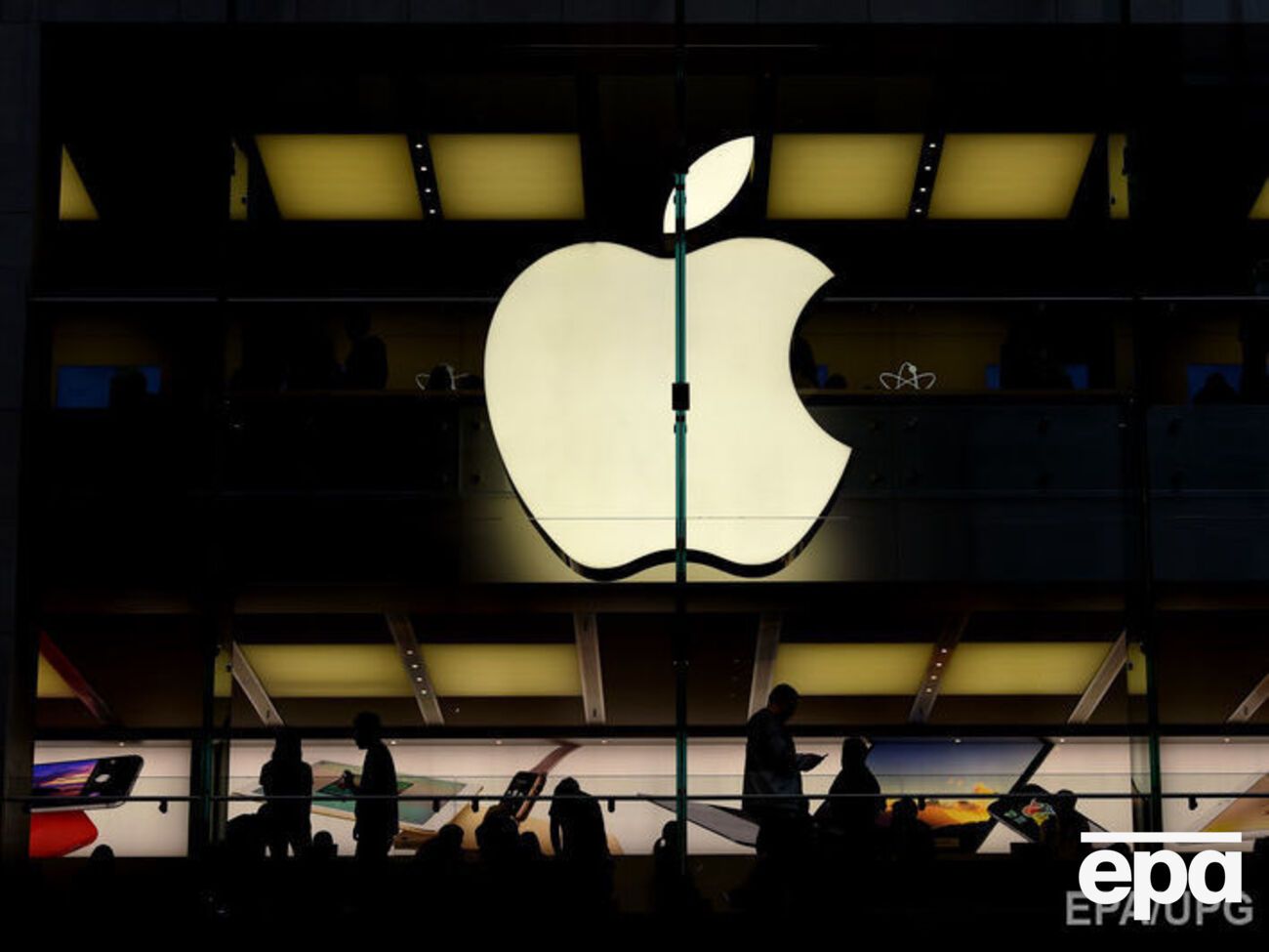 Выход нового iPhone запланирован на 16 сентября, заявил Бласс