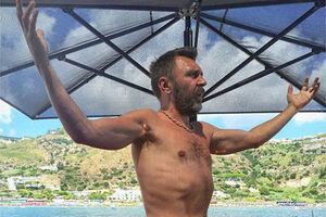 Шнуров: Не помню, сколько было лет, мы так отчаянно любили