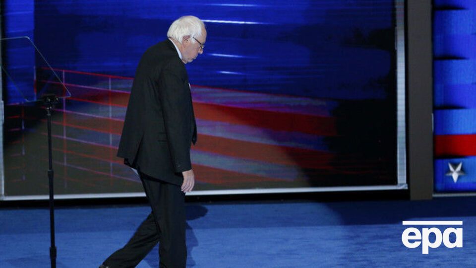 Демократы извинились перед Сандерсом