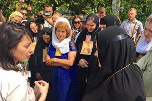 Деканоидзе встретилась с участниками крестного хода УПЦ МП