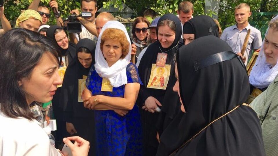 Деканоидзе встретилась с участниками крестного хода УПЦ МП