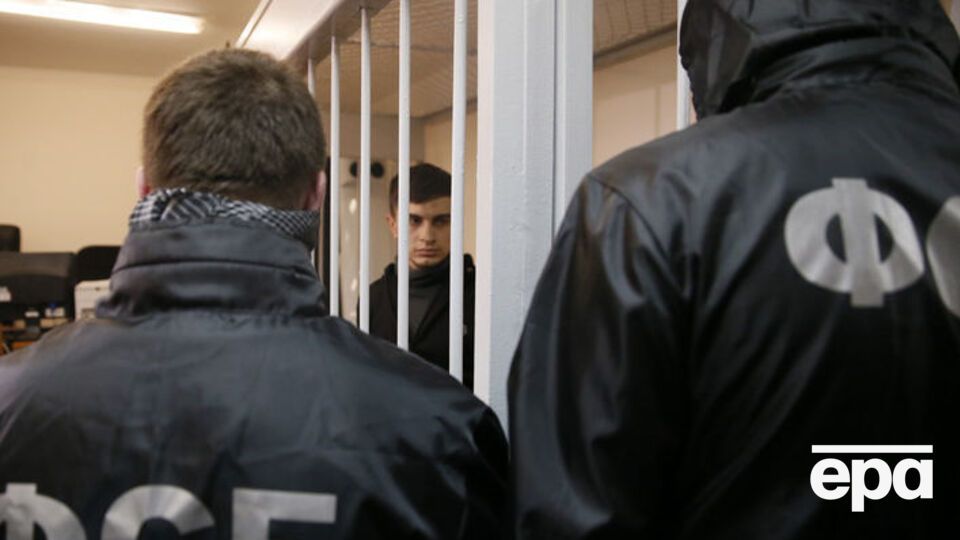 ФСБ готова платить пенсии осведомителям