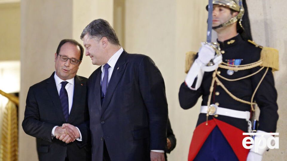 Порошенко провел телефонный разговор с Меркель и Олландом