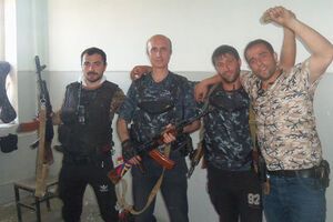 Полиции сдались двое членов группировки