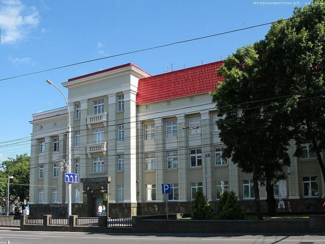 Чиновника нашли мертвым в его квартире