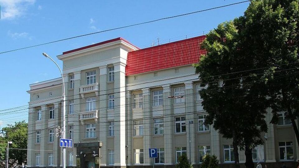 Чиновника нашли мертвым в его квартире