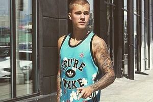 Бибер показал, как выглядел в детстве