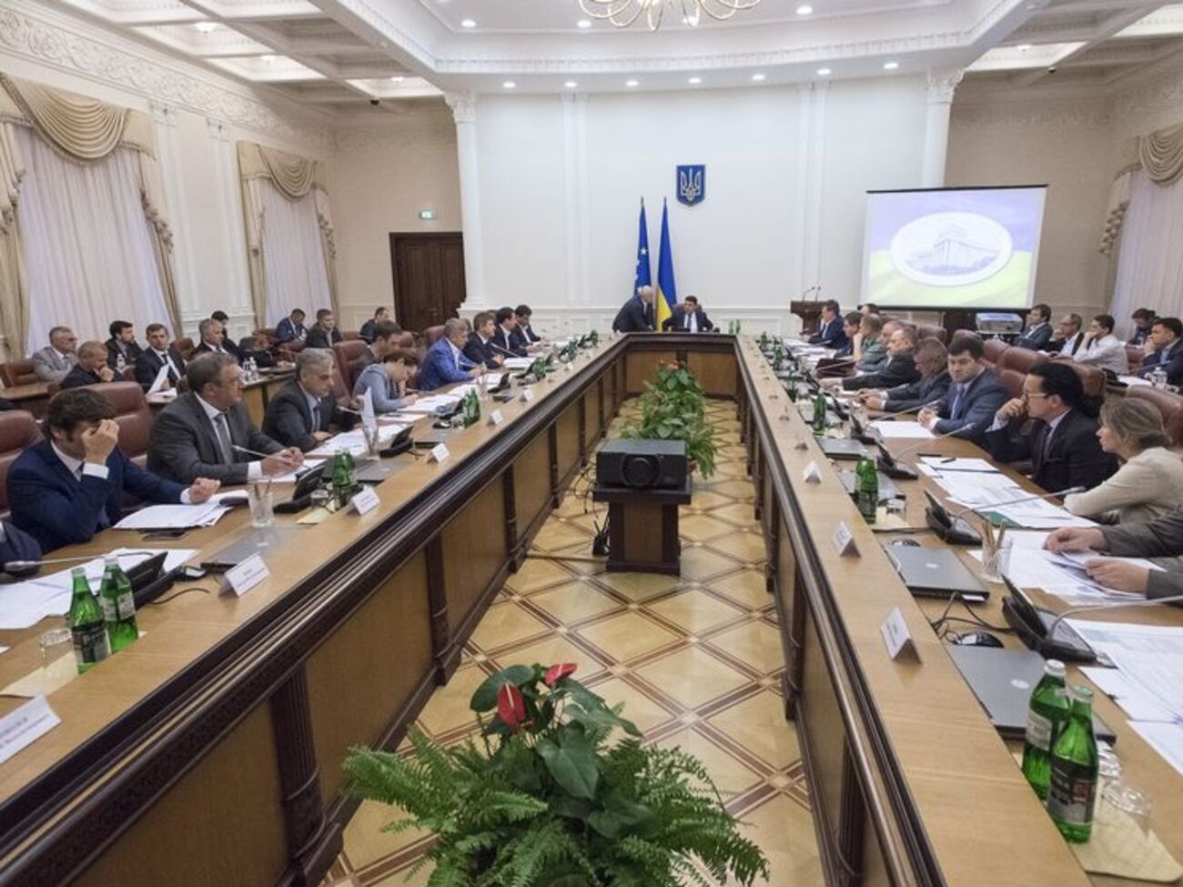 Кабмин расторг заключенное СССР соглашение с Северной Кореей