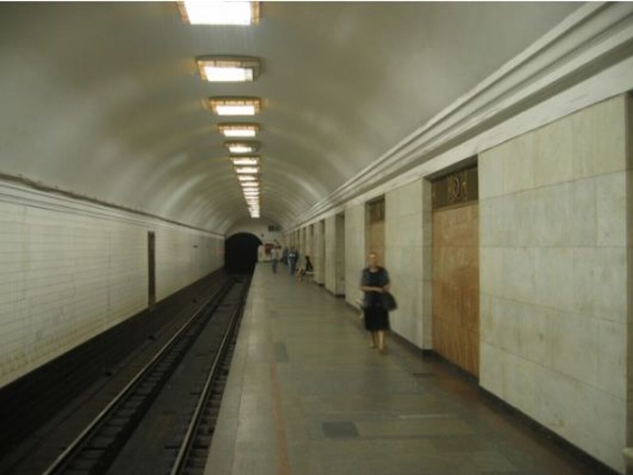 Из-за крестного хода "Арсенальная" может изменить режим работы