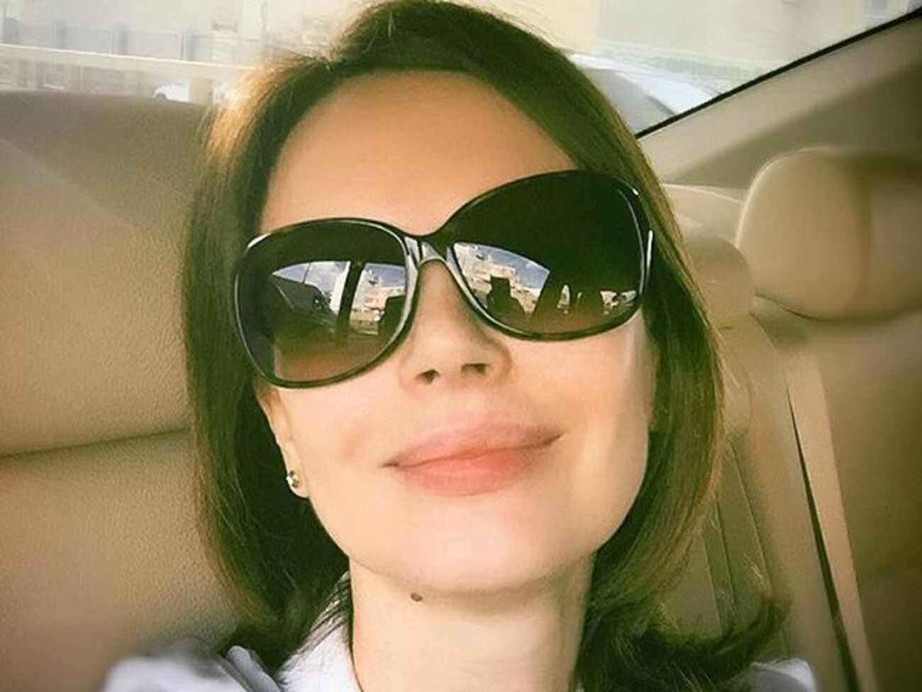 Безрукова опубликовала фото отдыха с подругами