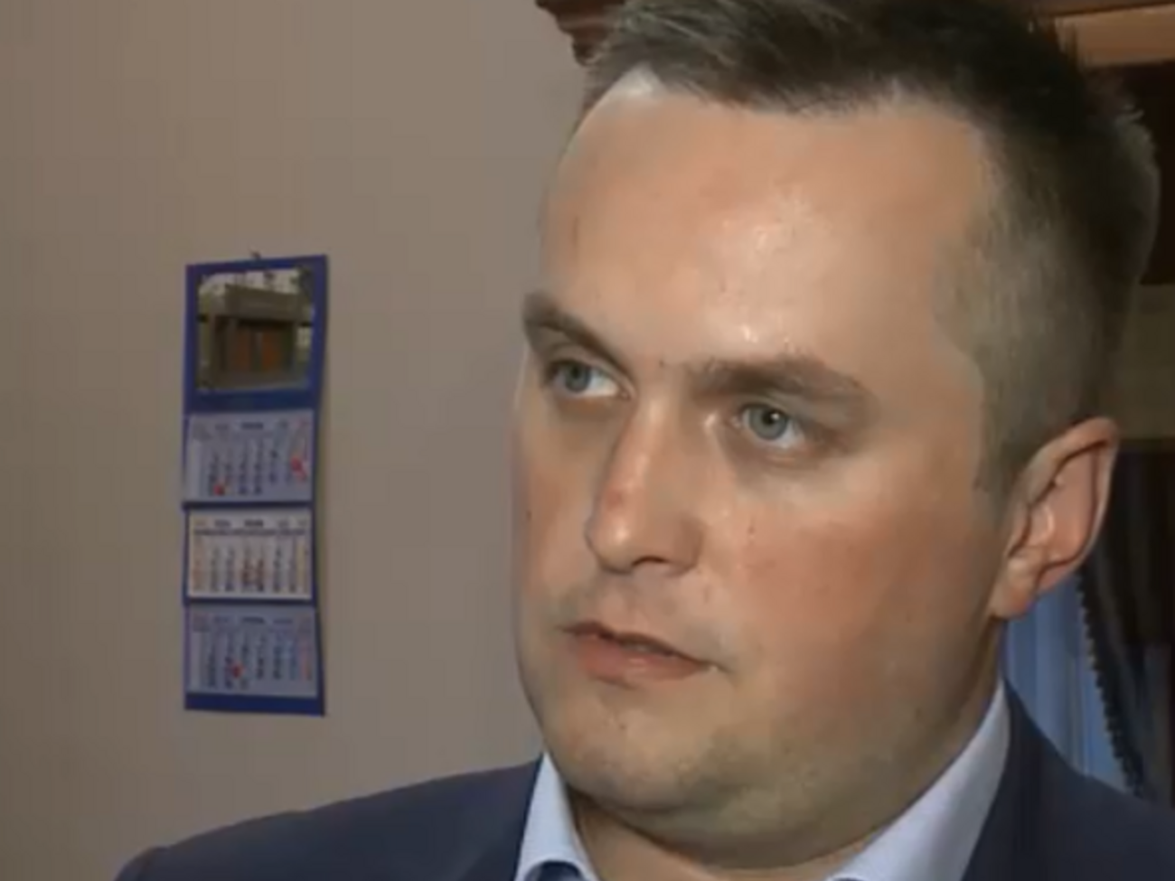 По словам Холодницкого, Онищенко скрывается в России