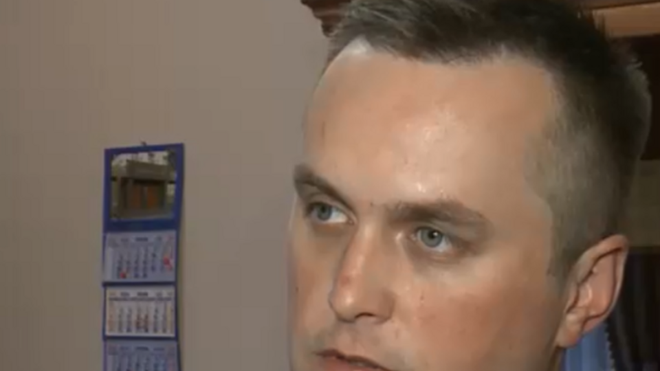 По словам Холодницкого, Онищенко скрывается в России