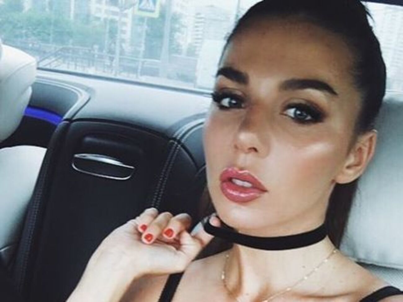 Седокова снялась для российского глянцевого издания