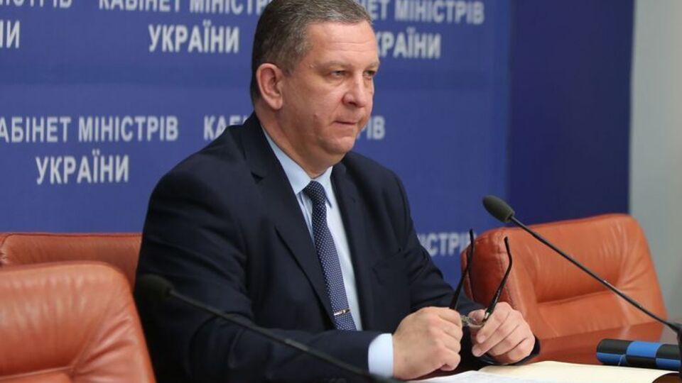 Рева: Речь идет не о повышении зарплаты, а об установлении оклада
