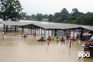 Вышедшая из берегов вода разрушила и затопила тысячи домов