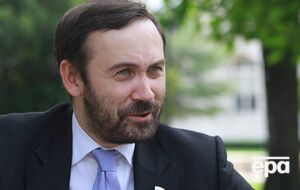 Илья Пономарев: В Кремле все решают главную путинскую задачу – подчинить Украину России. Подходы разные. Линия Иванова – жесткое силовое решение. Линия Суркова – решение политическим путем