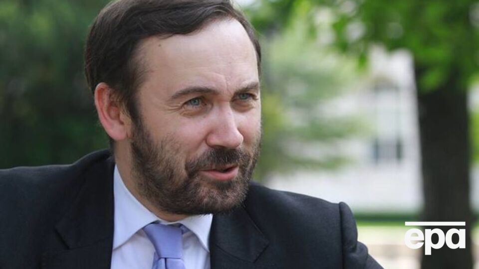 Илья Пономарев: В Кремле все решают главную путинскую задачу – подчинить Украину России. Подходы разные. Линия Иванова – жесткое силовое решение. Линия Суркова – решение политическим путем