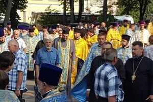 В Киеве прихожане Украинской православной церкви Киевского патриархата собрались на молебен