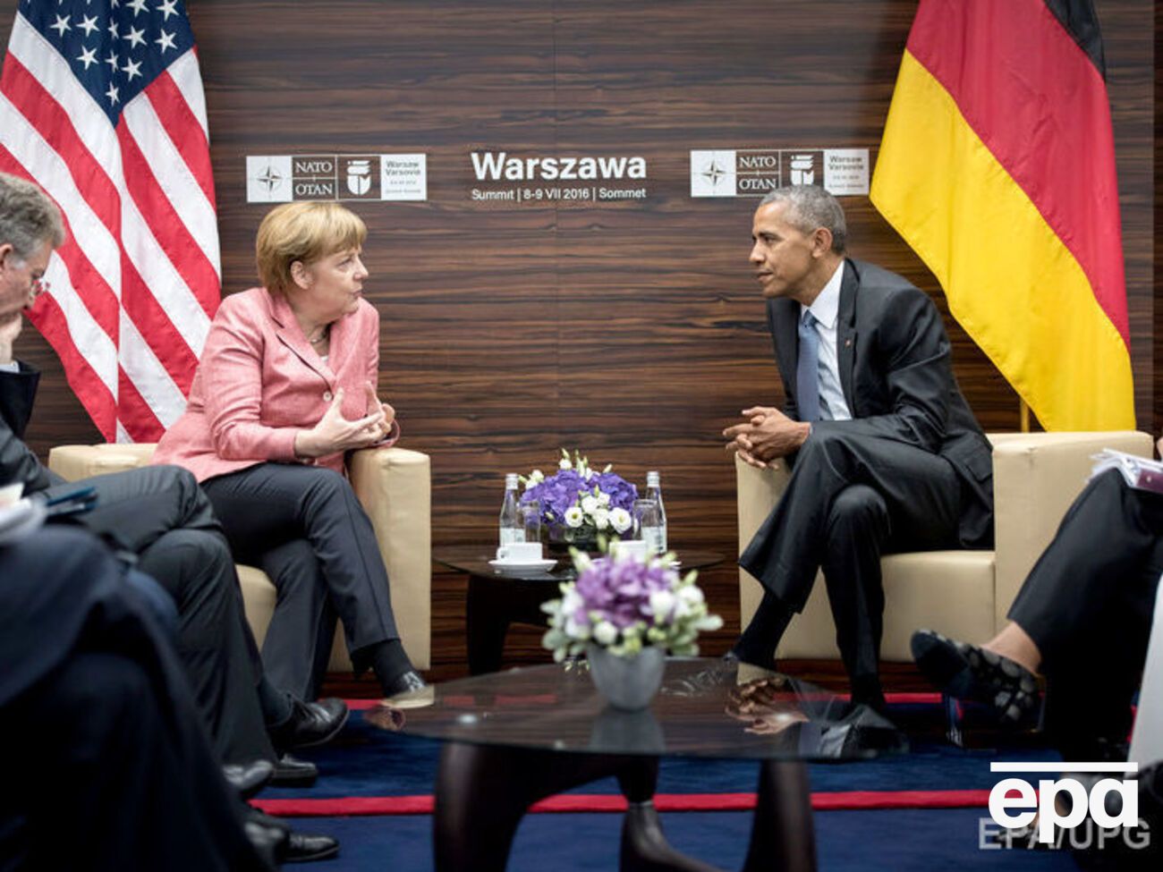 Обама выразил Меркель соболезнования в связи с гибелью людей после недавних терактов в Германии