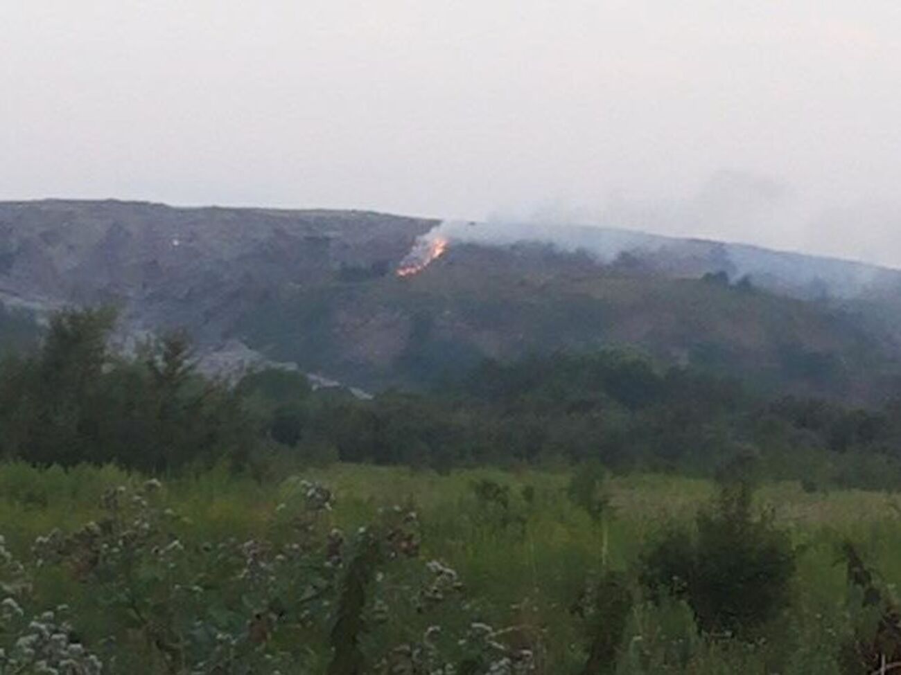 Утром было зафиксировано возгорание &nbsp;на мусорной свалке подо Львовом