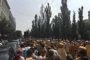 Крестный ход Украинской православной церкви Киевского патриархата двинулся по Киеву