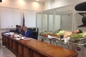 Постный не может самостоятельно передвигаться, ему грозит инвалидность, утверждает его адвокат