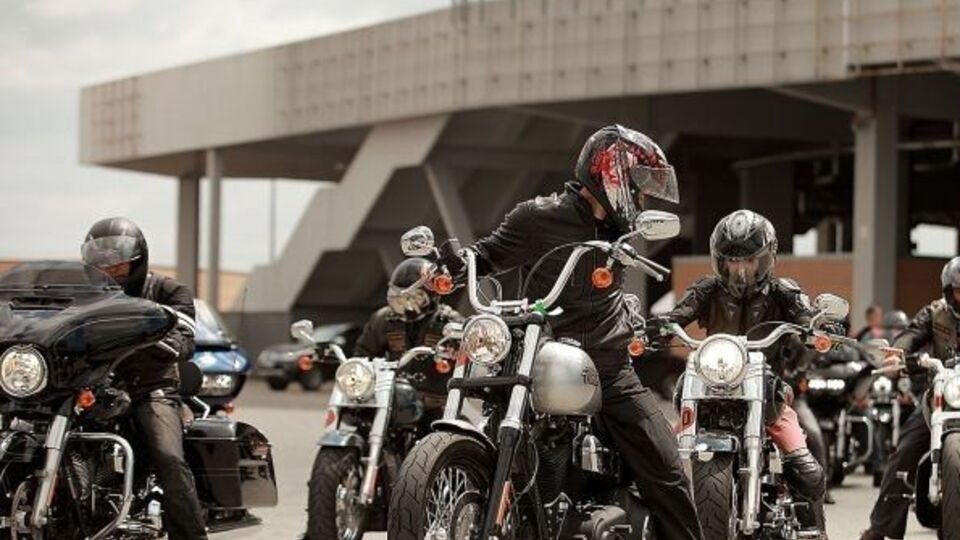 Во Львове байкеры протестировали легендарные Harley-Davidson