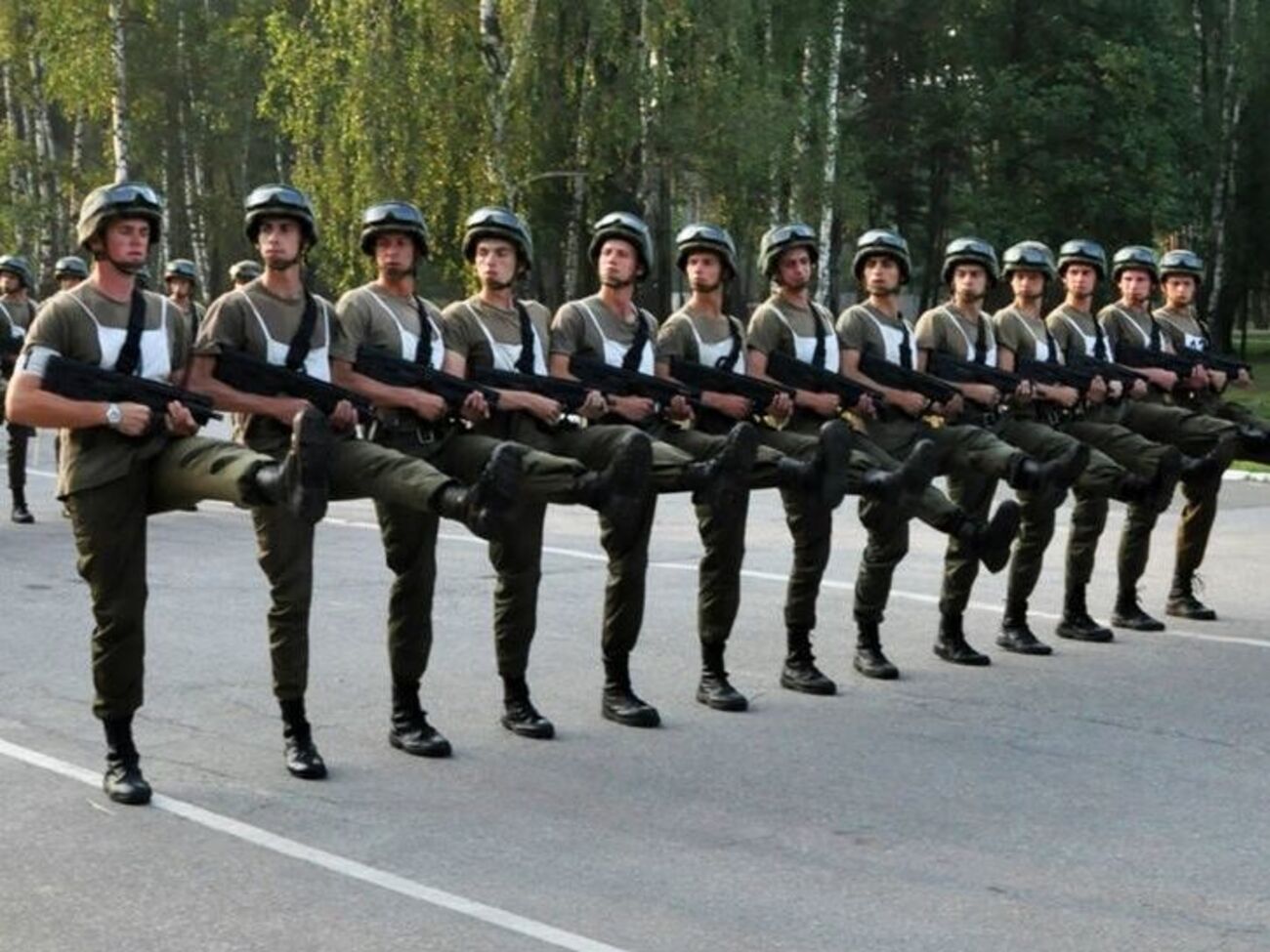 Нацгвардейцы готовятся к военном параду