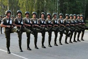 Нацгвардейцы готовятся к военном параду