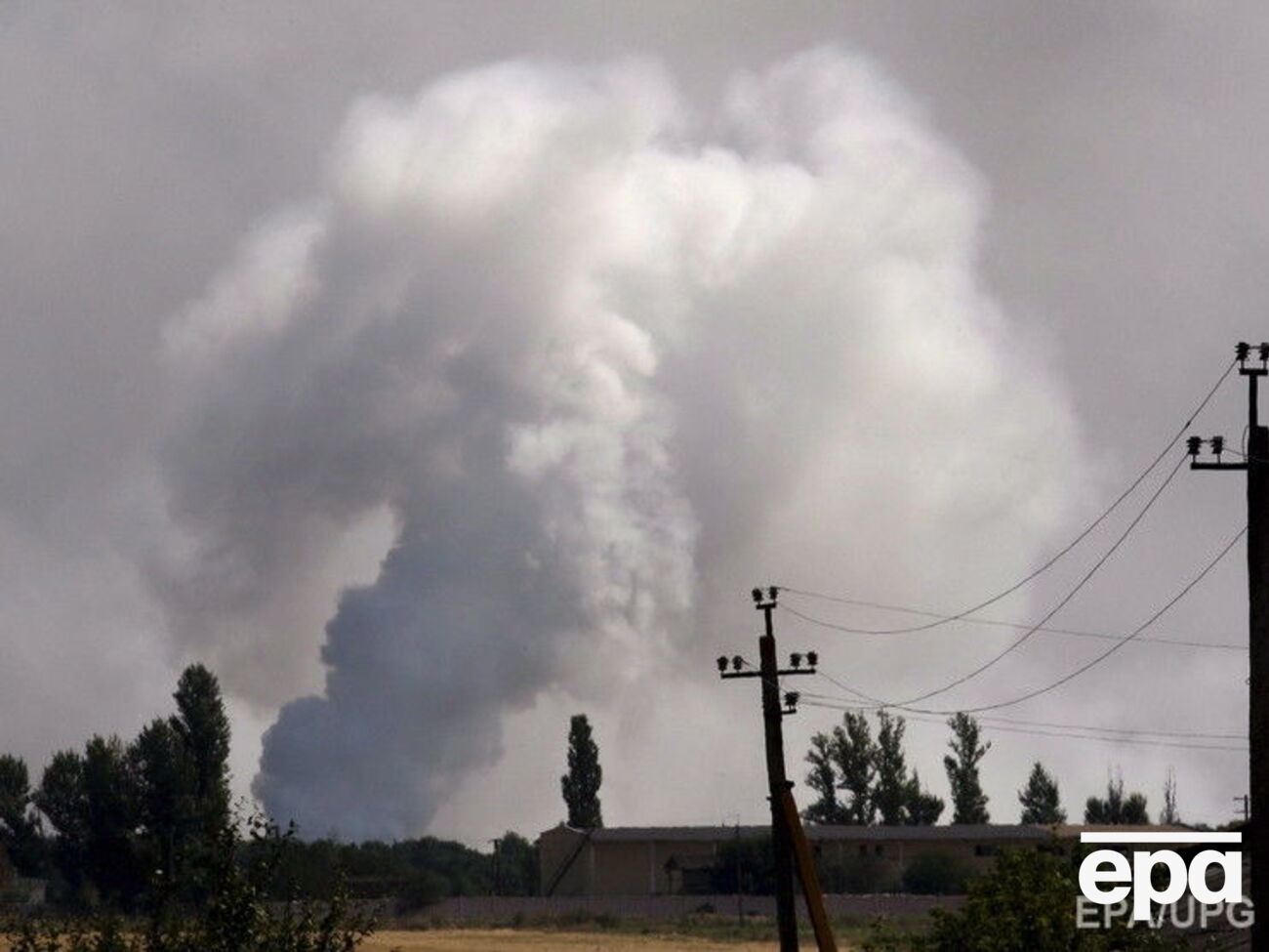 Взрыв произошел при разгрузке боеприпасов
