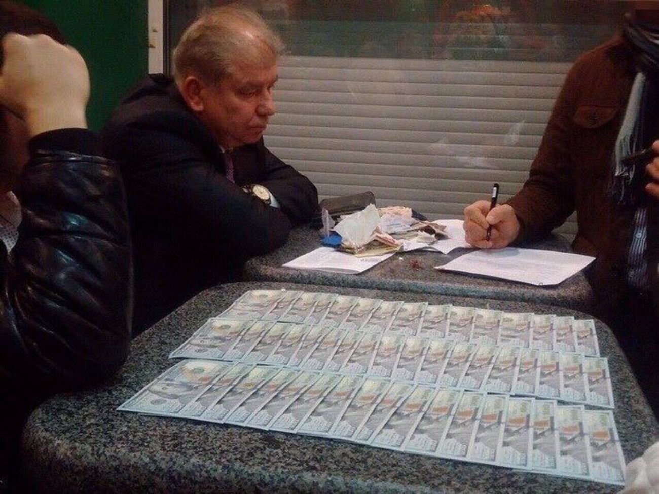 Кроме денег у судьи нашли паспорт гражданина Венгрии