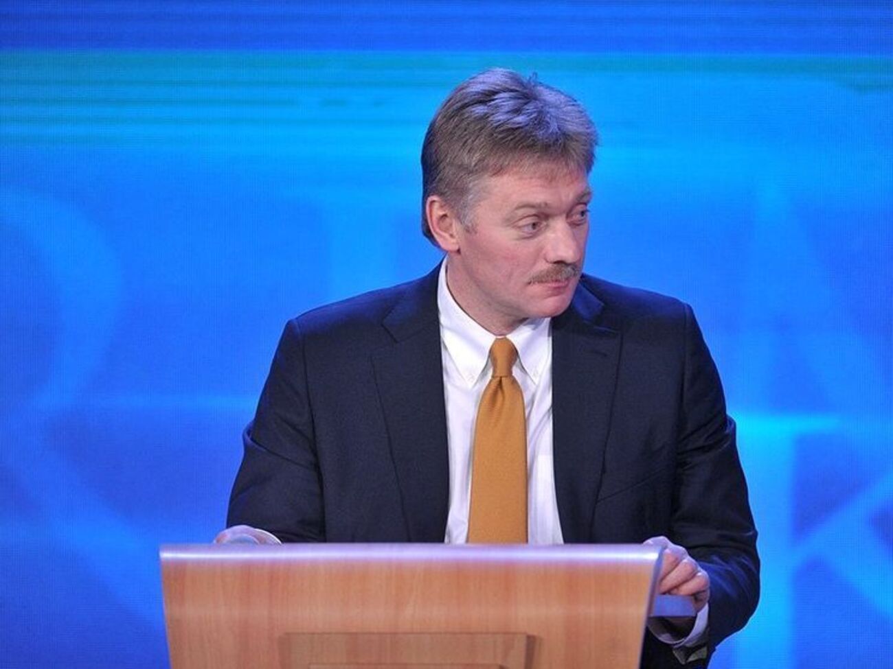 Песков заявил, что пока не знает, получено ли согласие Киева на назначение Бабича послом РФ