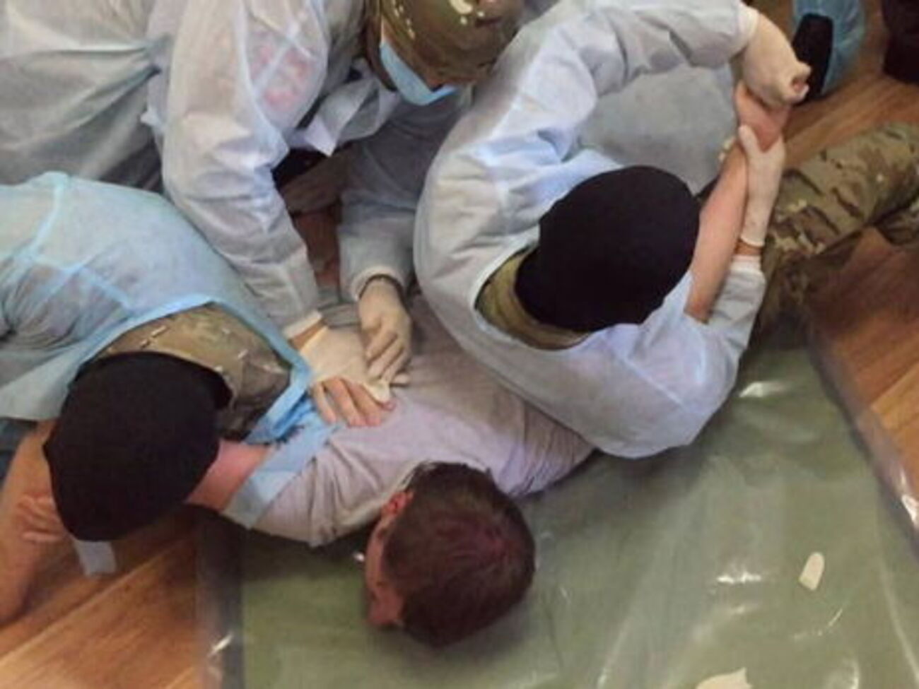 Биологические образцы у Медведько и Полищука брали принудительно