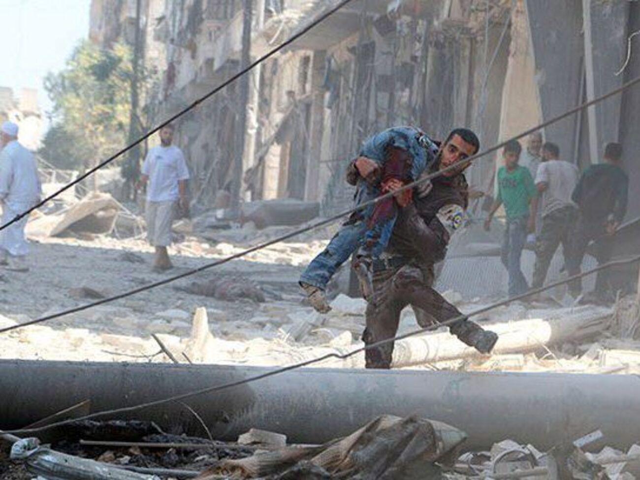 Правозащитники обвиняют авиацию Сирии и России в нанесении ударов по гражданскому населению