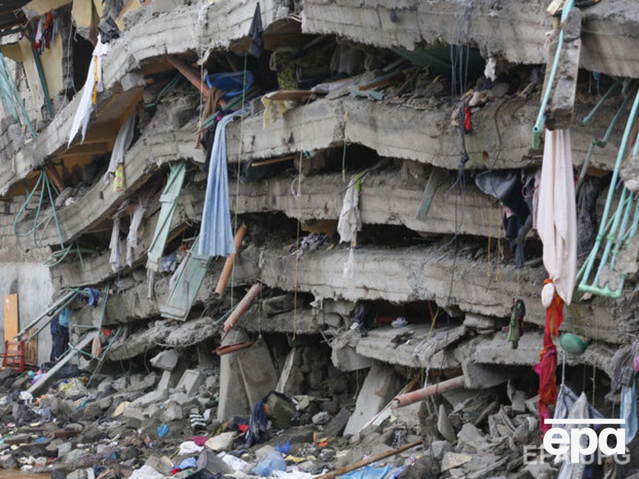 Вероятной причиной обрушения считают халатность