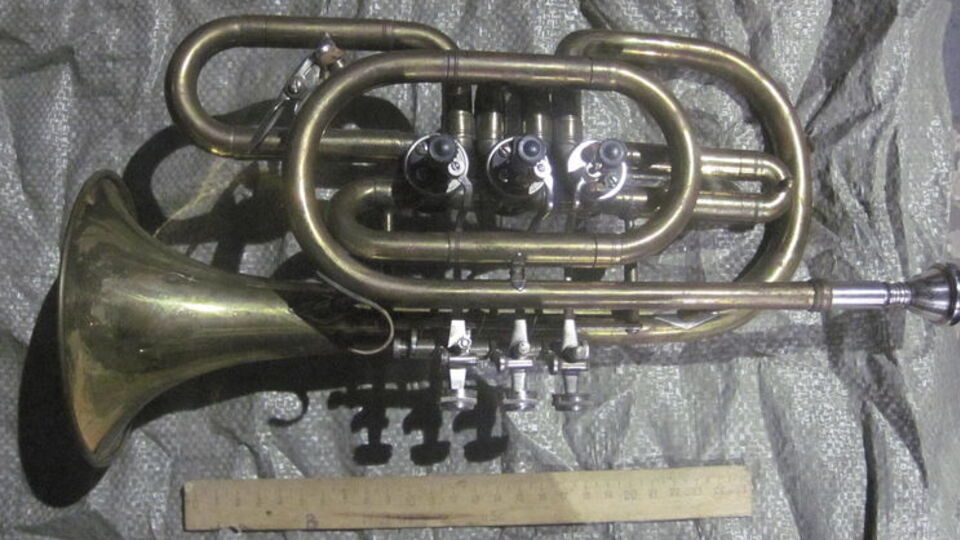 Россиянин пытался незаконно вывезти старинные вещи