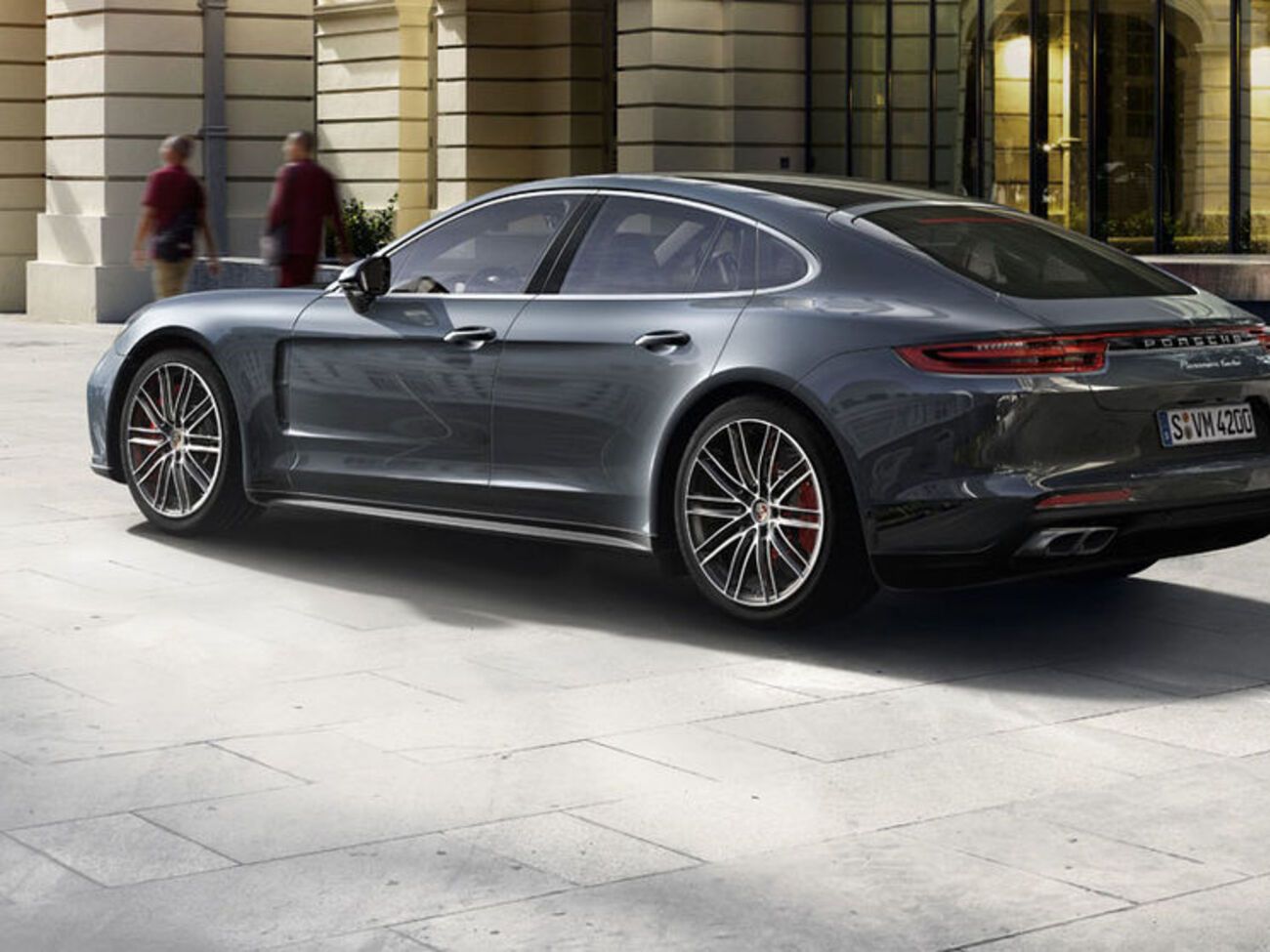 Москвич оценил потерю в 5,5 млн рублей